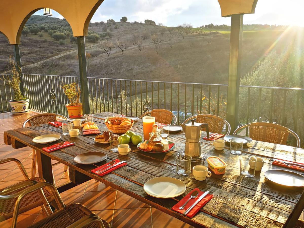 Finca Pil - Casa Rural Con Piscina Guest House Riogordo ภายนอก รูปภาพ