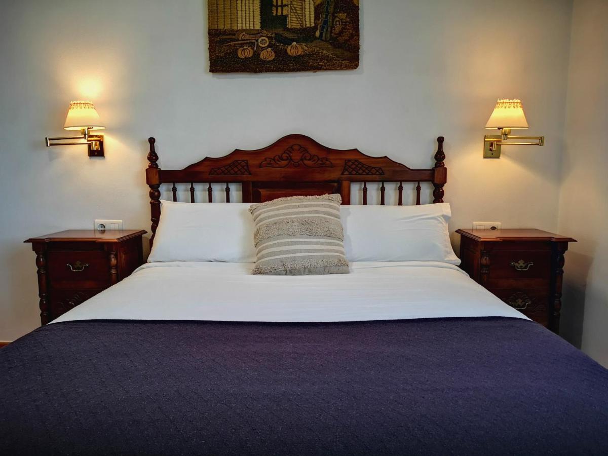 Finca Pil - Casa Rural Con Piscina Guest House Riogordo ภายนอก รูปภาพ